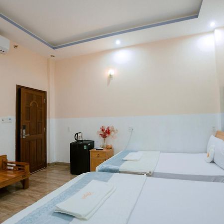 Calido Hotel 头顿 外观 照片