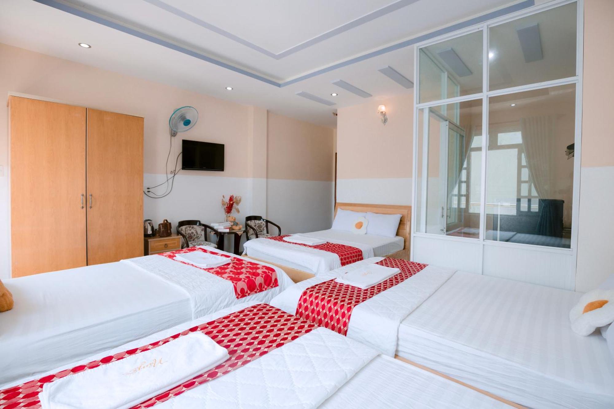 Calido Hotel 头顿 外观 照片